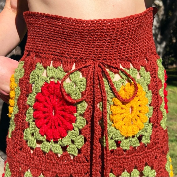 Late 60's/Early 70's Hand Crochet Drawstring Granny Square Maxi Skirt - Picture 5 of 6